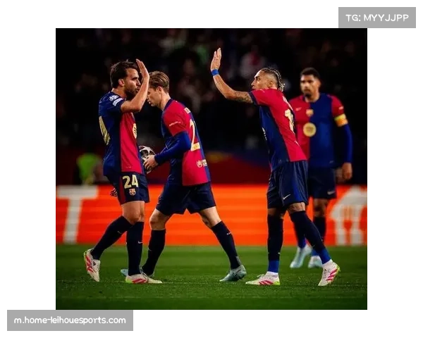 莱万关键头球助巴萨逆转 老将经验提升球队进攻效率